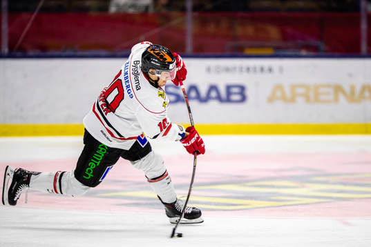 Örebros Shane Harper