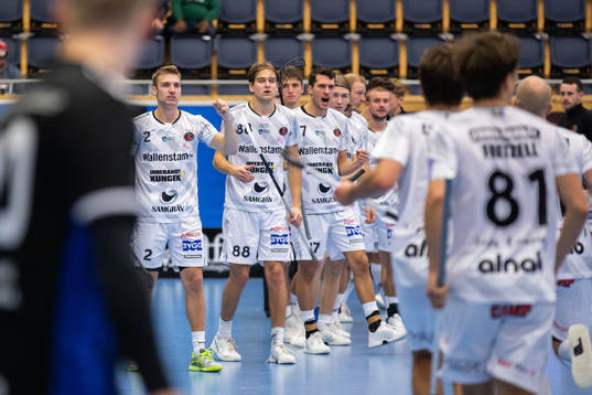Pixbos spelare jublar