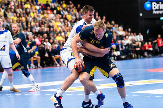 Fredric Pettersson of Sweden and Sveinn Johansson of Iceland