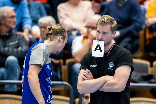 Hallbys tränare Hesper Östlund deppar