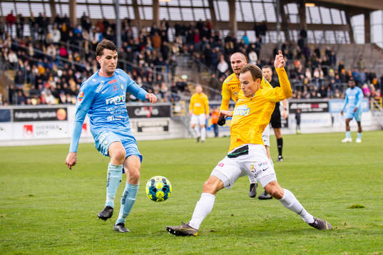 Falkenbergs Anton Wede och AFC Eskilstunas Jesper Björkman