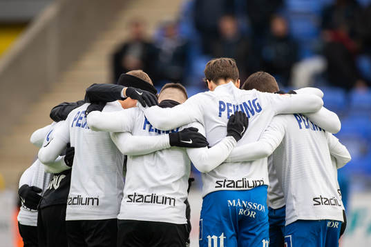 IFK Norrköpings spelare samlas