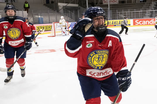 Stockholms Moa Gustavsson  jublar