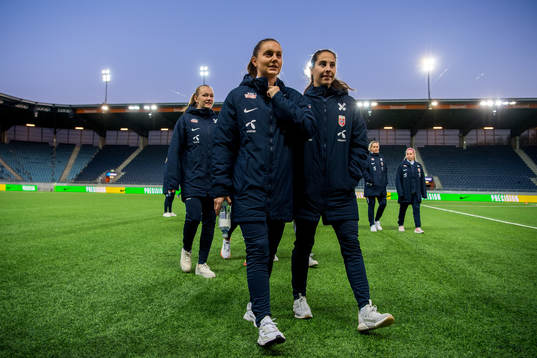 Vilde Bøe Risa and Ingrid Moe Wold of Norway