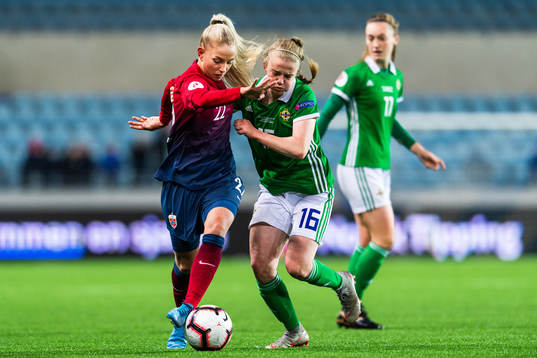 Rikke Bogetveit Nygard of Norway and Emma McMaster of