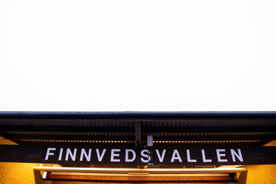 Entre till Finnvedsvallen innan fotbollsmatchen i Svenska