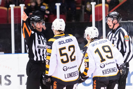 Domare Mikael Sjöqvist dömer bort Skellefteås 4-3