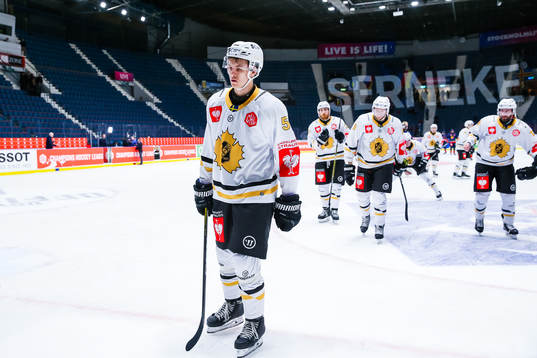 Philip Broberg of Skellefteå looks dejected