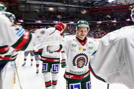Frölundas Max Friberg jublar