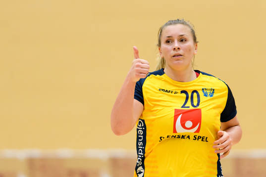 Isabelle Gullden of Sweden celebrates