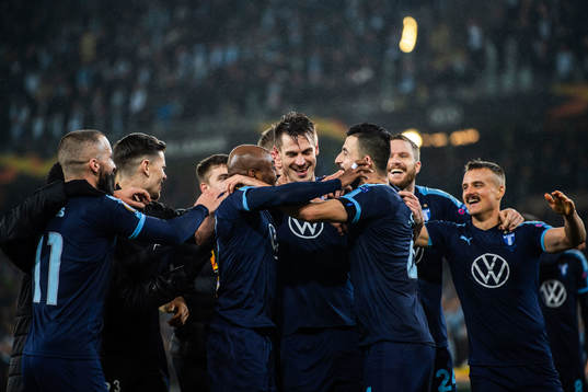 Markus Rosenberg of Malmö FF celebrate with teammates