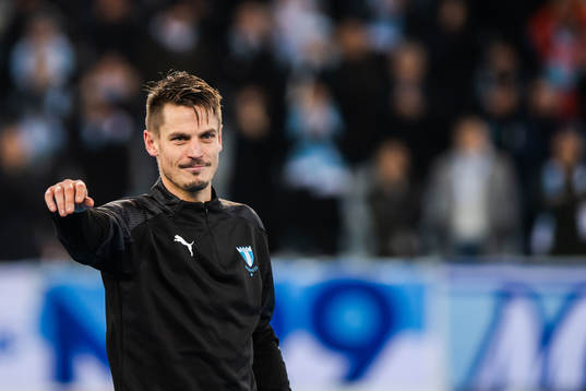 Markus Rosenberg of Malmö FF is honred