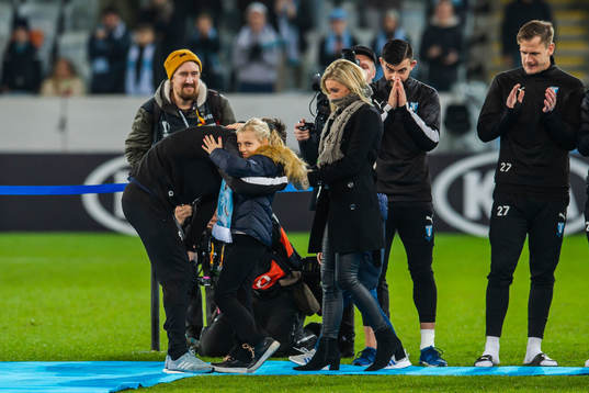 Markus Rosenberg with his family