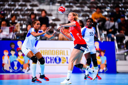 Moa Høgdahl of Norway celebrates