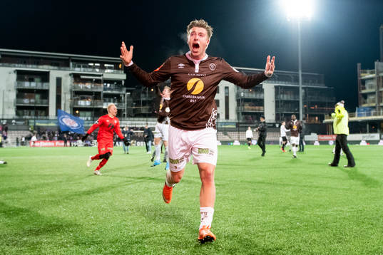 Sondre Liseth of Mjøndalen celebrates