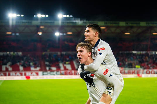 Kristian Thorstvedt of Viking celebrates with Ylldren