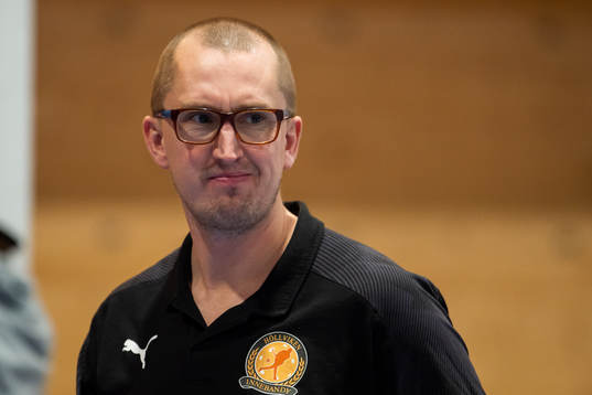 Höllvikens tränare Joon Berggren