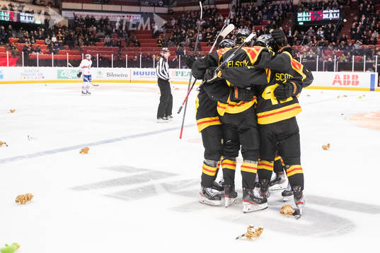 Brynäs spelarna jublar