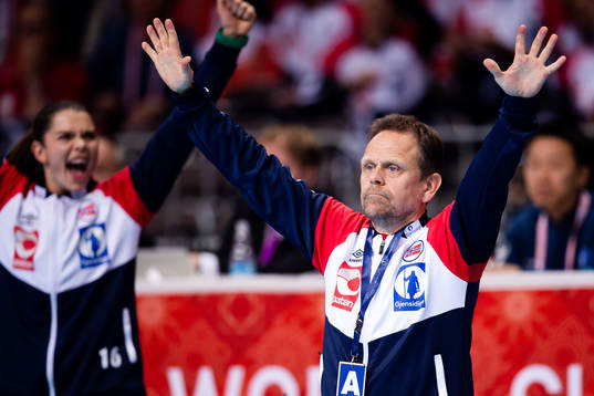Thorir Hergeirsson, head coach of Norway celebrates