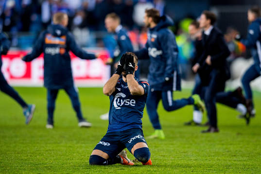 Zlatko Tripic of Viking celebrates at the final whistle