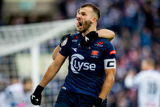 Zlatko Tripic of Viking celebrates