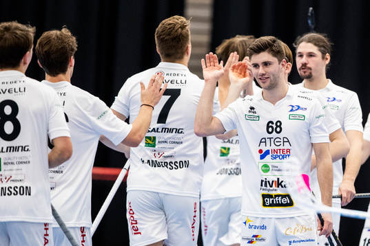 Växjös André Andersson jublar