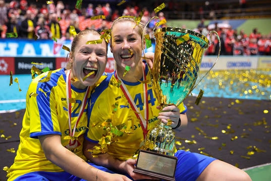 Ida Sundberg and Isabell Krantz of Sweden celebrate with