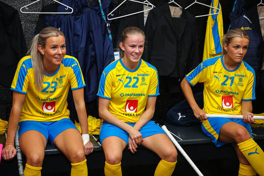 Iza Rydfjäll, Myra Aggestål and Alice Granstedt of Sweden