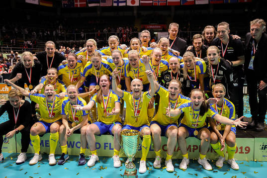 Players of Sweden celebrate