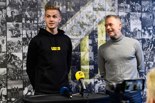 Häckens Jasse Tuominen och sportchef Sonny Karlsson