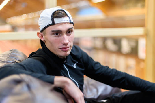 Thobias Montler blir intervjuad