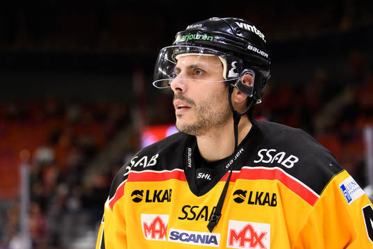Luleås Daniel Widing innan ishockeymatchen i SHL mellan