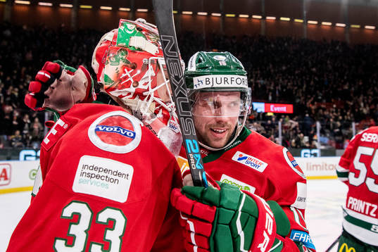 Frölundas målvakt Johan Mattsson och Anders Grönlund