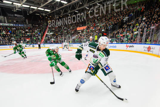 Rögles Anton Bengtsson och Färjestads Per Åslund