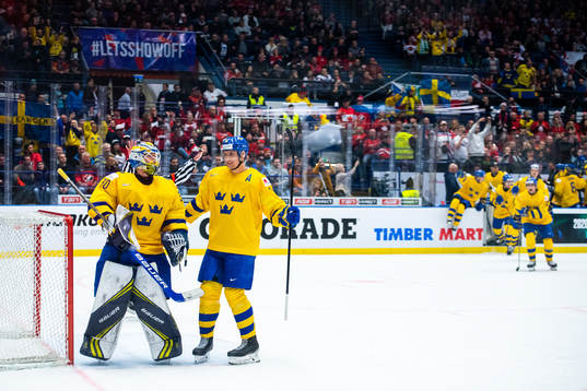 Goalkeeper Hugo Alnefelt and David Gustafsson of Sweden