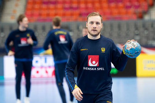 Daniel Pettersson of Sweden