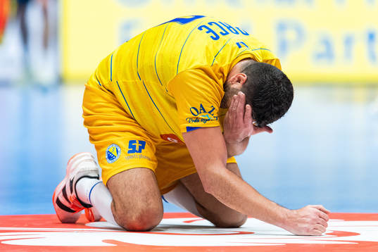 Nikola Prce of Bosnia and Herzegovina in pain