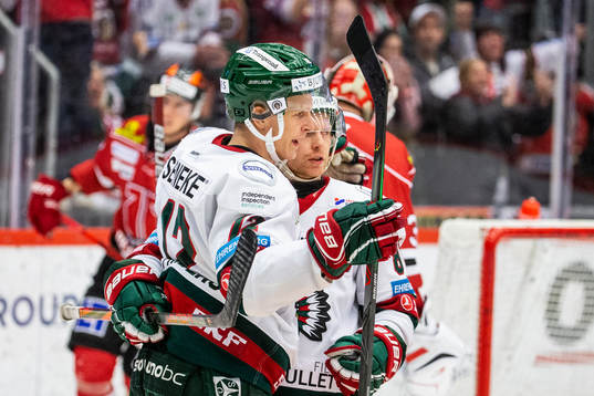 Frölundas Max Friberg jublar