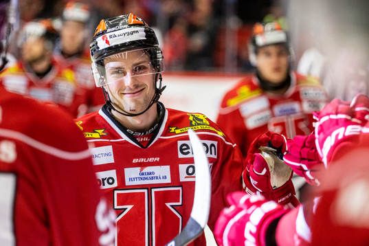 Örebros Mathias Bromé jublar