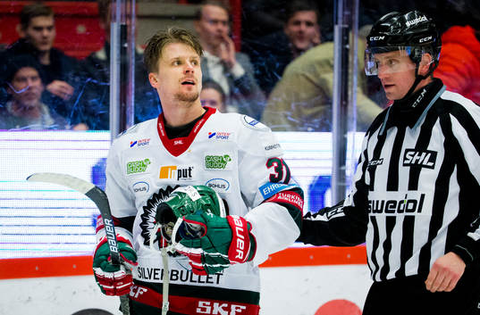 Frölundas Nicklas Lasu deppar
