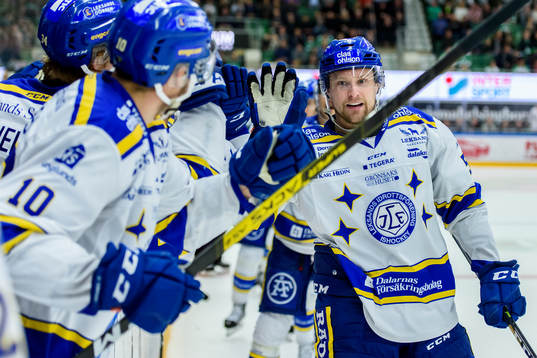 Leksands Jonas Ahnelöv jublar