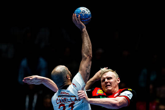 Joan Cañellas Reixach of Spain and Patrick Wiencek of