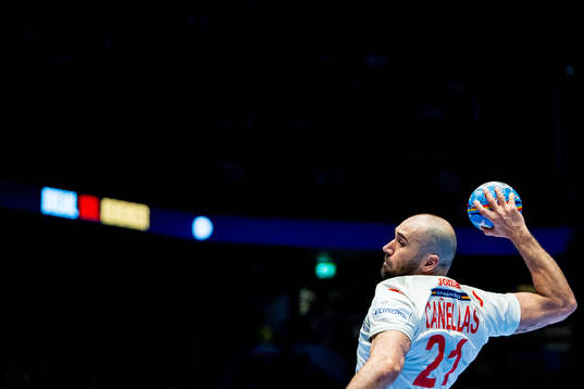 Bläddra bland fler bilder av 2020 European Handball Championship, day 3, Spain - Germany