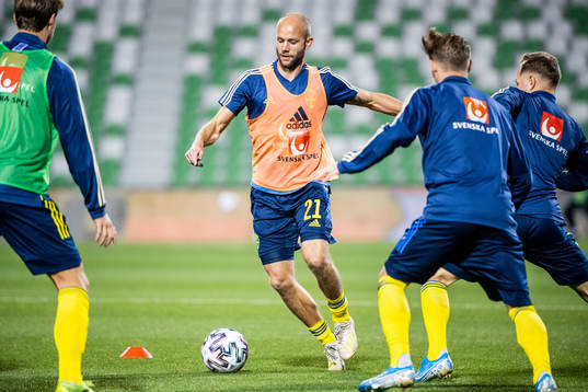 Robin Söder of Sweden