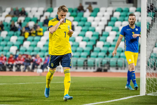 Bläddra bland fler bilder av Football, International friendly, Sweden -  Kosovo