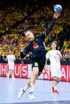 Daniel Pettersson of Sweden