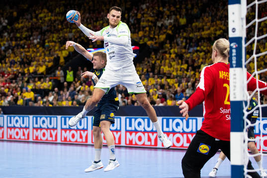 Borut Mackovsek of Slovenia against Linus Arnesson and
