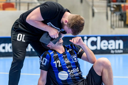 Helsingborgs Andreas Lindholm får kliva av skadad