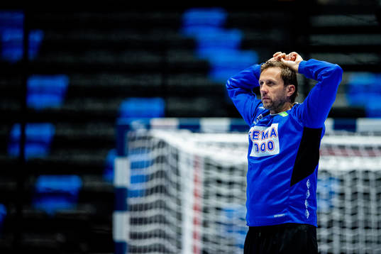 Steinar Ege, goalkeeper coach of Norway, at a training