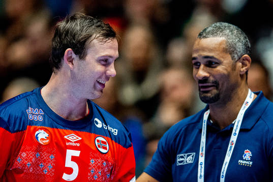 Sander Sagosen of Norway and Didier Dinart, head coach of